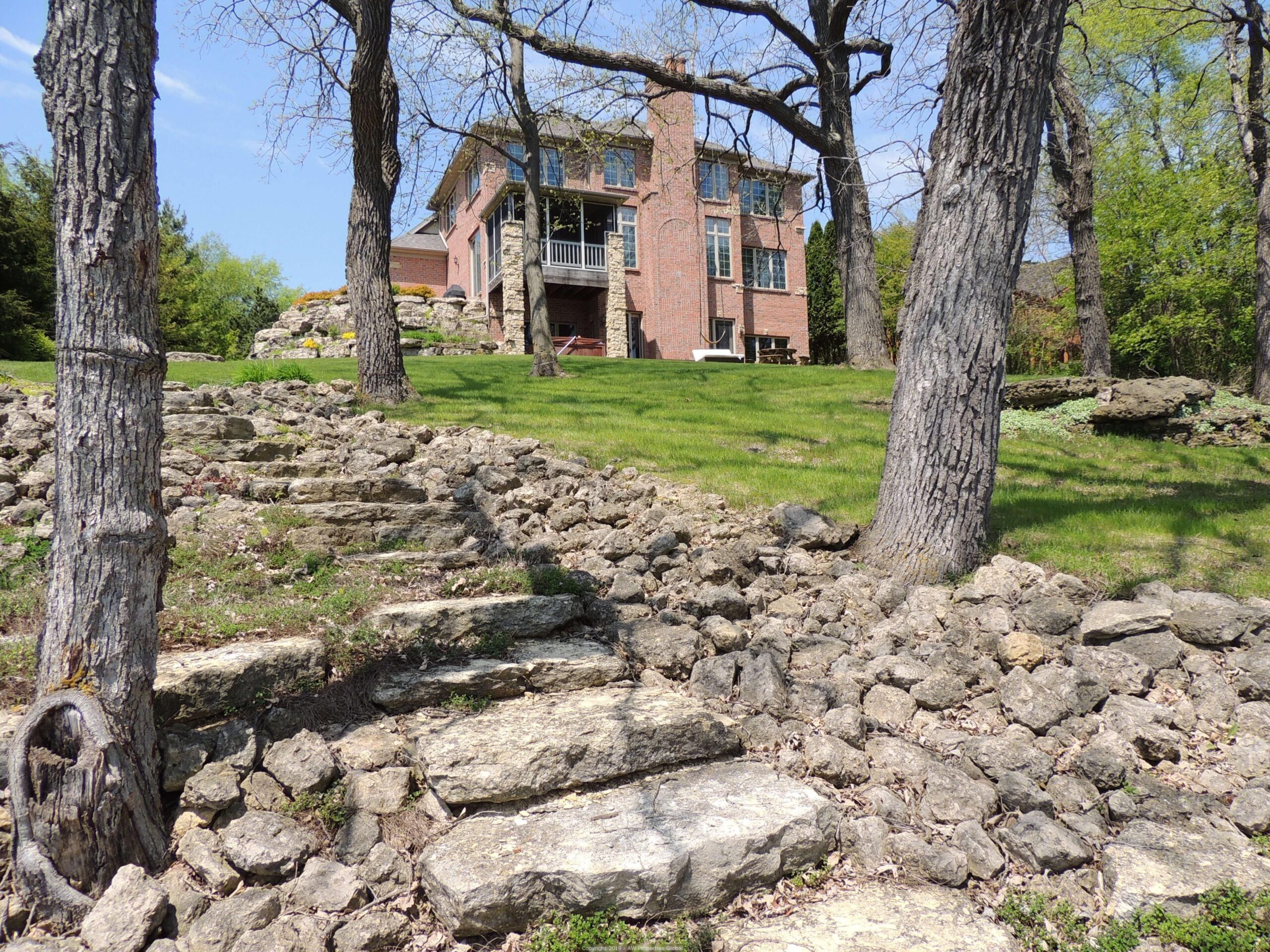 Apple Canyon Lake Home AuctionWorks