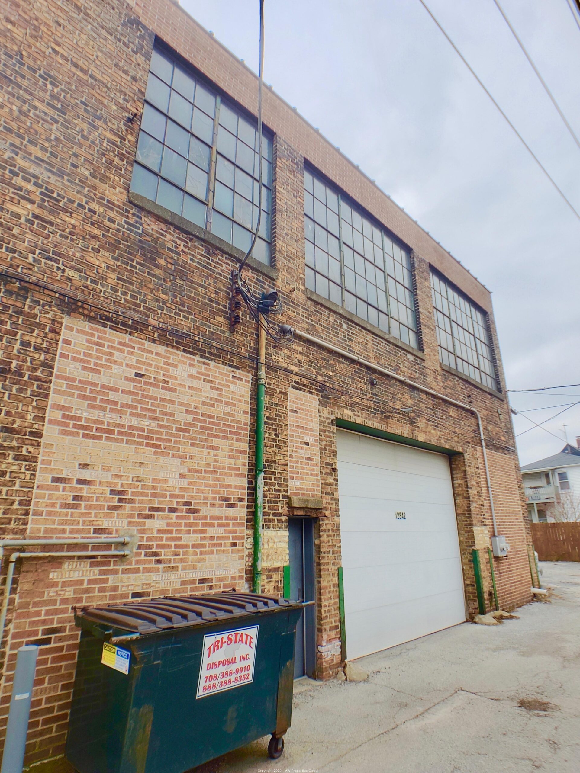 Approx. 12,400 sf Vacant Warehouse in Mixed Use Building with