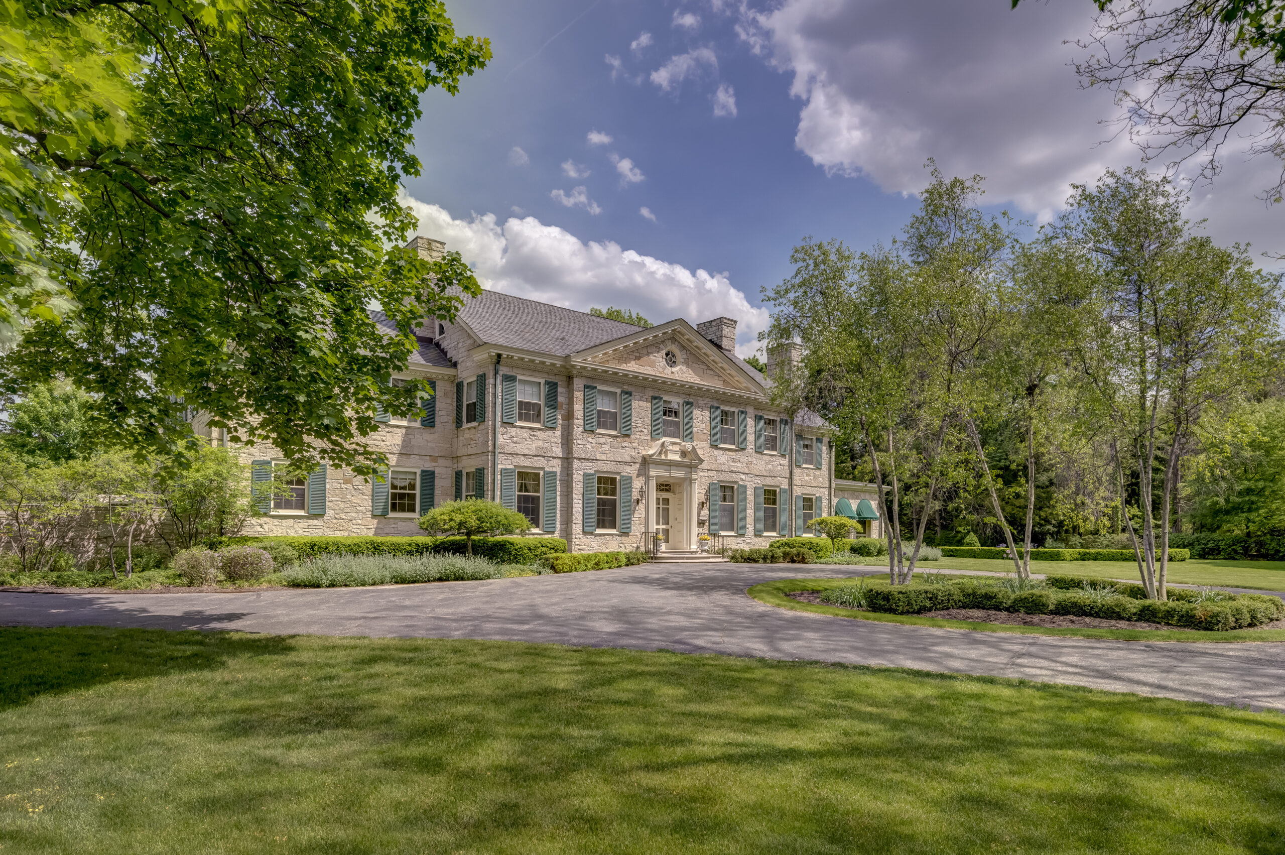 Woodley Road Estate in AuctionWorks